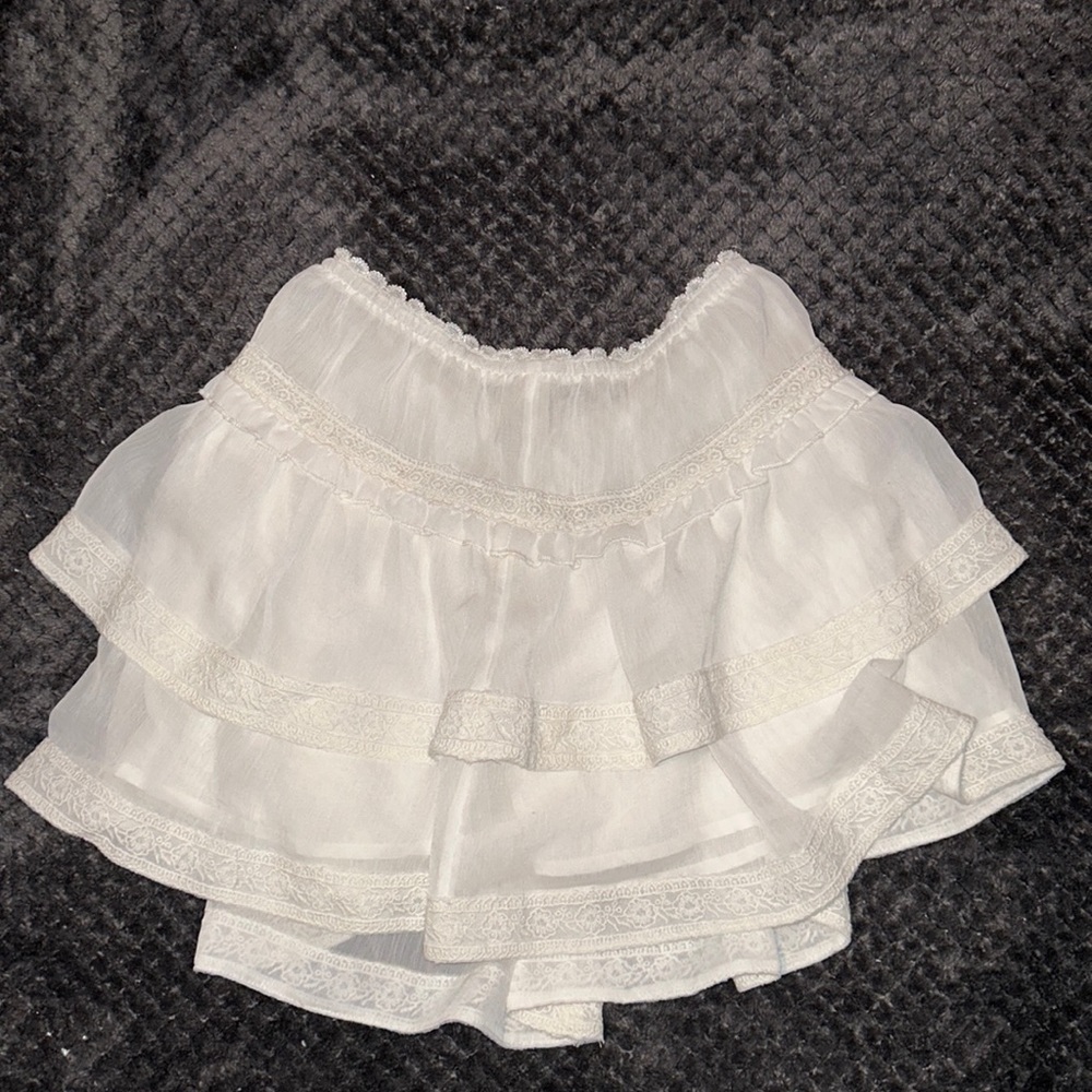 Urban outfitters NWOT Extra small, mini skirt, white, lacy, mini skirt